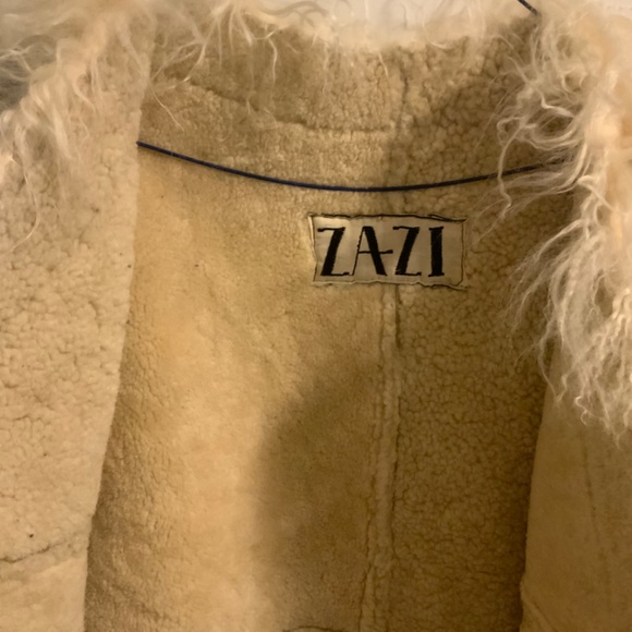 Zazi Vintage Coat - Picture 3 of 8